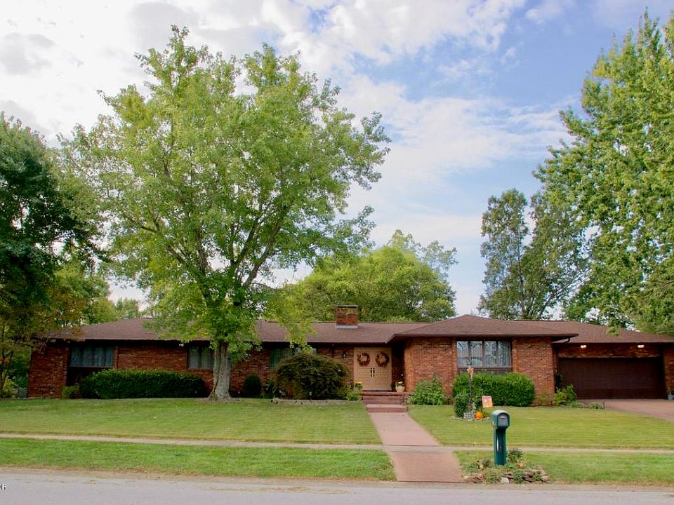 1st image of 3005 W Kent Dr