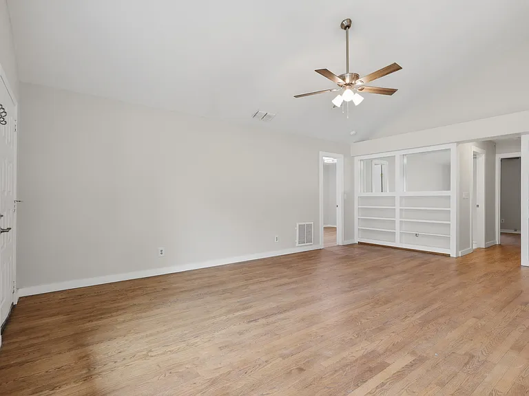 3751 Mackenzie Ct — Photo 13