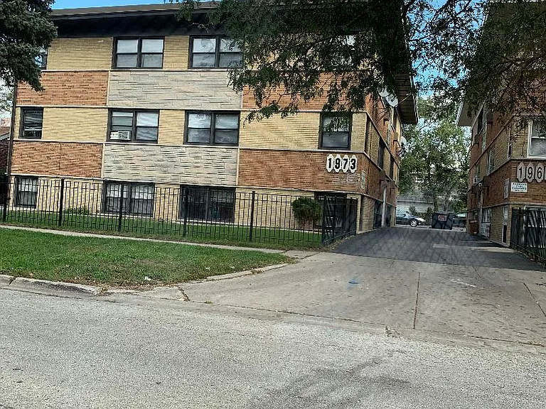 1973 N 18th Ave #6 — Photo 8