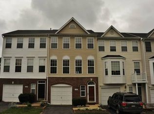 5242 Ballycastle Cir, Alexandria, VA 22315