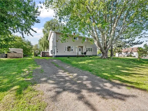 67 Point Park Dr, Riverview, NB E1B 1C6