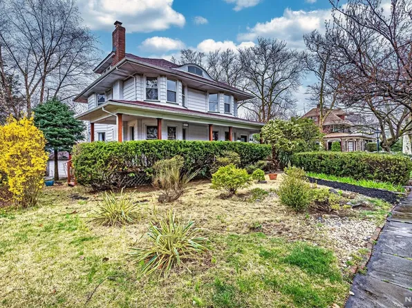 422 Larch Ave, Bogota, NJ 07603