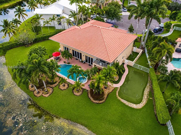 1333 SW 175th Way — Photo 3