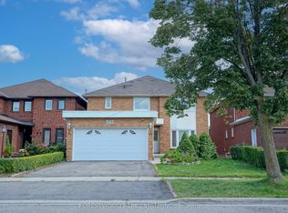 4376 Guildwood Way, Mississauga, ON L5R2A4