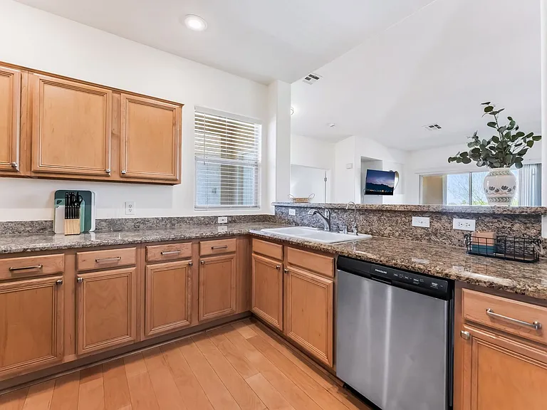 904 Duckhorn Ct #204 — Photo 19