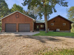 N10971 Yaeger Rd, Clintonville, WI 54929