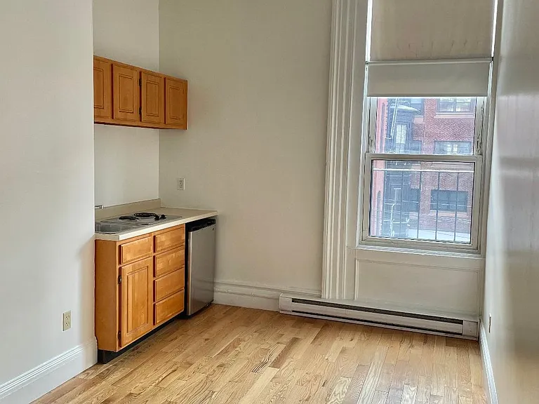 405 Beacon St #4 — Photo 2