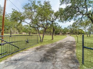 722 Phantom Rider Trl, Spring Branch, TX 78070