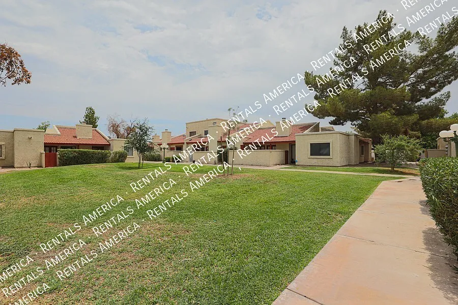 Building Photo - 633 W Southern Ave #1179