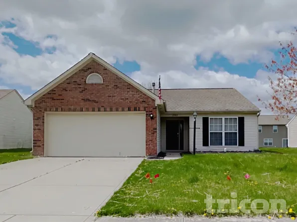 2522 Swan Sea Dr, Indianapolis, IN 46239