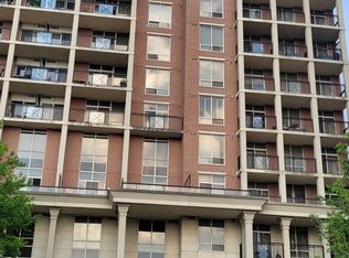 1105 Leslie St #402, Toronto, ON M3C4G9