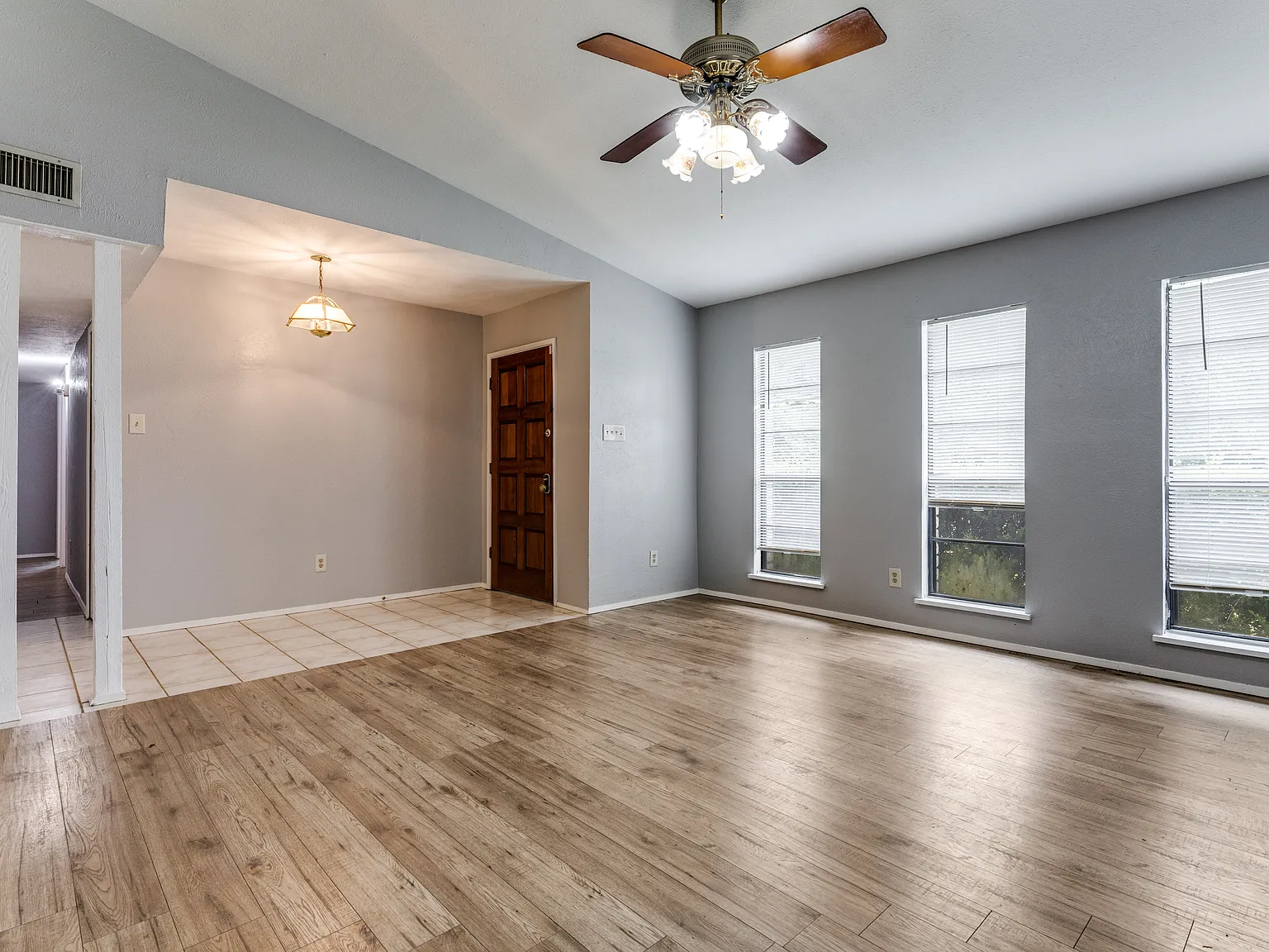 3 bed, 1723 sqft, $1,995 — Photo 3