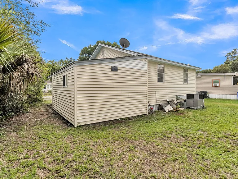 2330 Bailey Dr — Photo 28