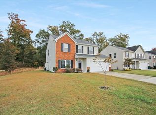 640 Leonard Ln, Newport News, VA 23601