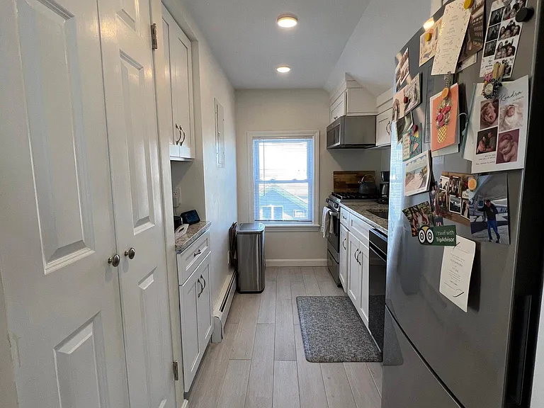 31 Richardson St #3 — Photo 15