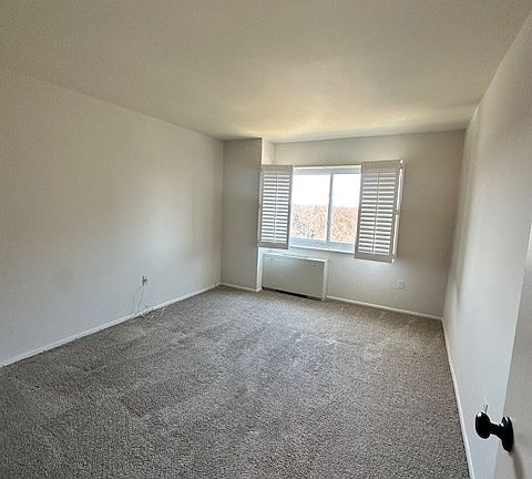 3rd image of 1111 University Blvd W #11164442