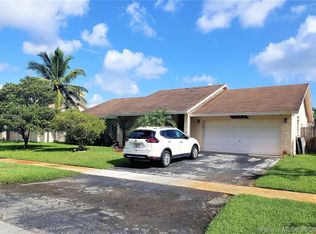 8659 SW 49th St, Cooper City, FL 33328