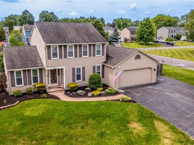 8199 Constable Dr, Liverpool, NY, 13090