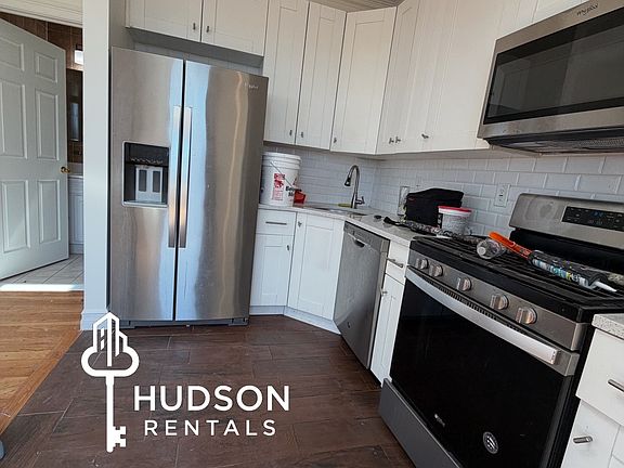 2nd image of 373 Danforth Ave #402