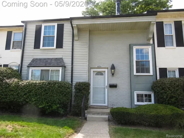 3252 Bolgos Cir, Ann Arbor, MI 48105