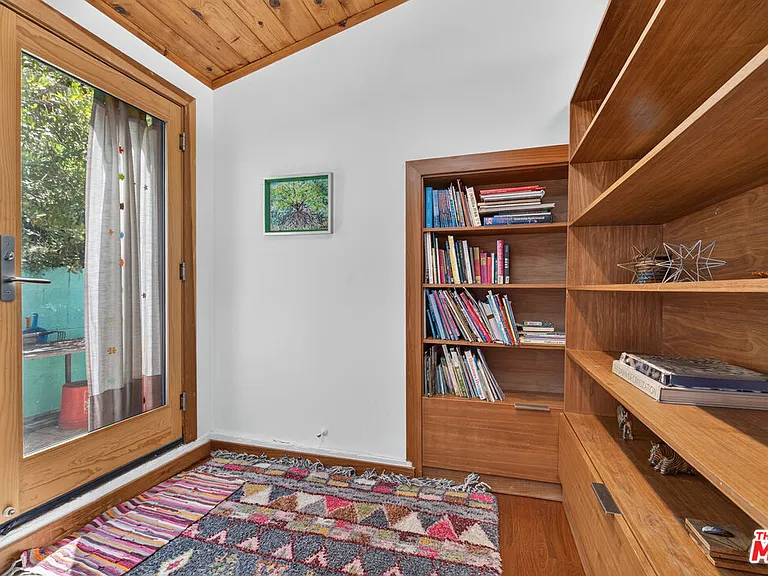 1738 Topanga Skyline Dr — Photo 44
