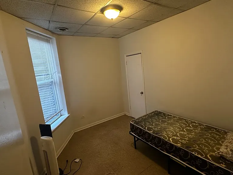 1062 W Polk St #3R — Photo 2