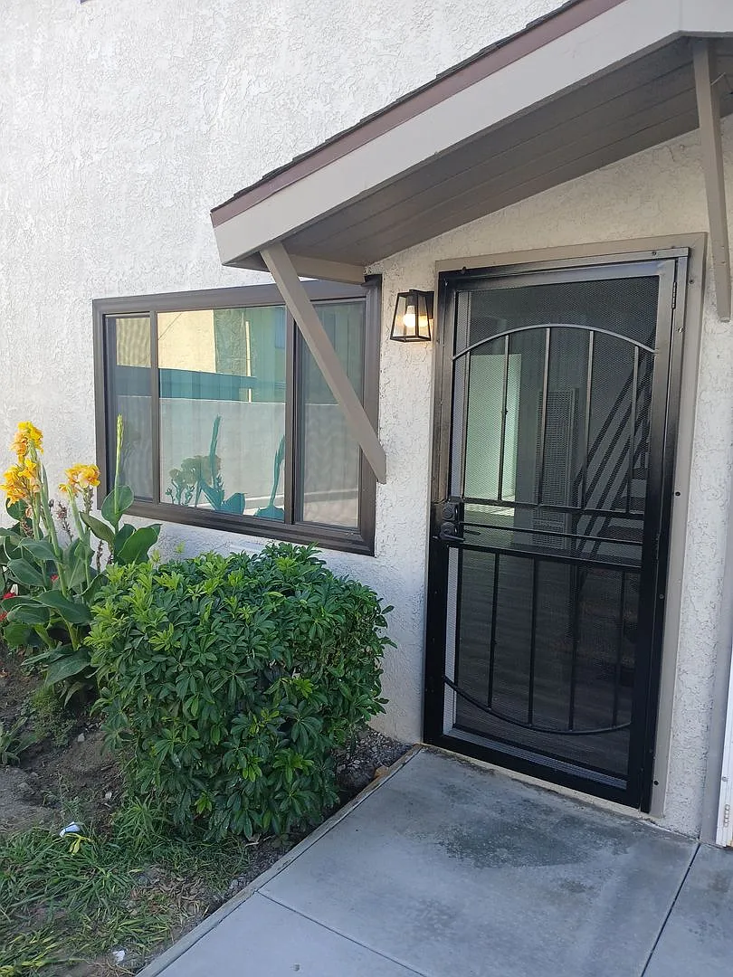 1005 Buildington International — Photo 1