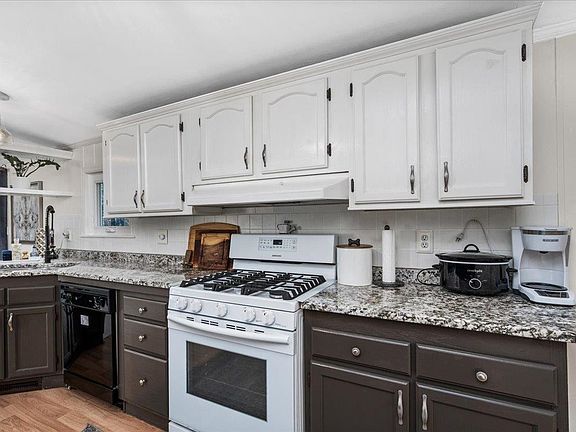 5th image of 106 Stacey Drive