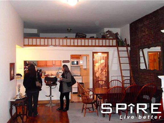 5th image of 310 W 73rd St APT 1B