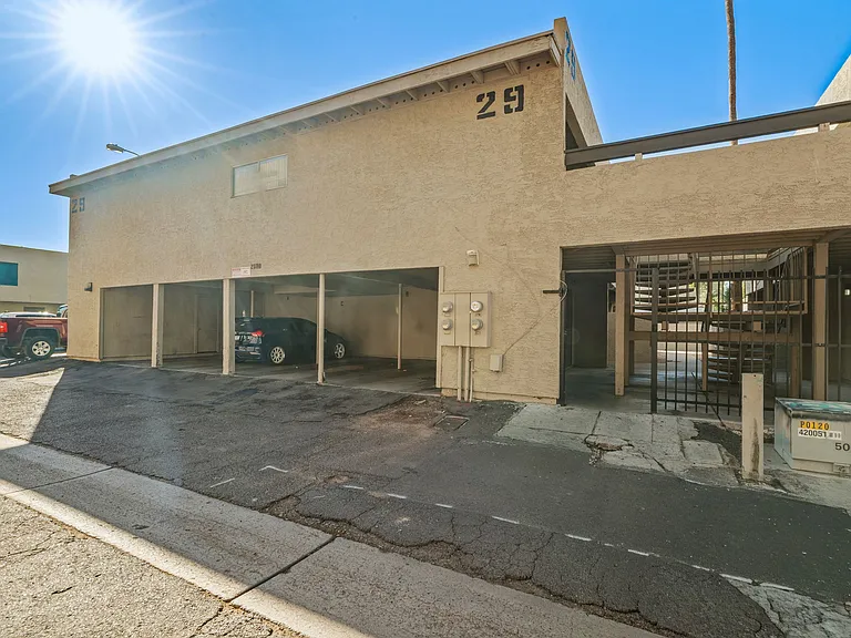 32-web-or-mls-2688 N 43rd Ave 29D--32_10012025