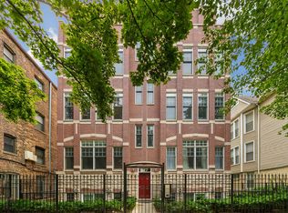 827 W Bradley Pl APT 2E, Chicago, IL 60613