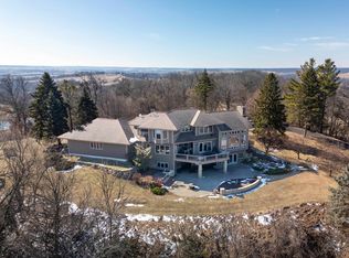 1 E Hoffman Rd, Elizabeth, IL 61028