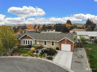 703 Paintbrush Ln, Omak, WA 98841