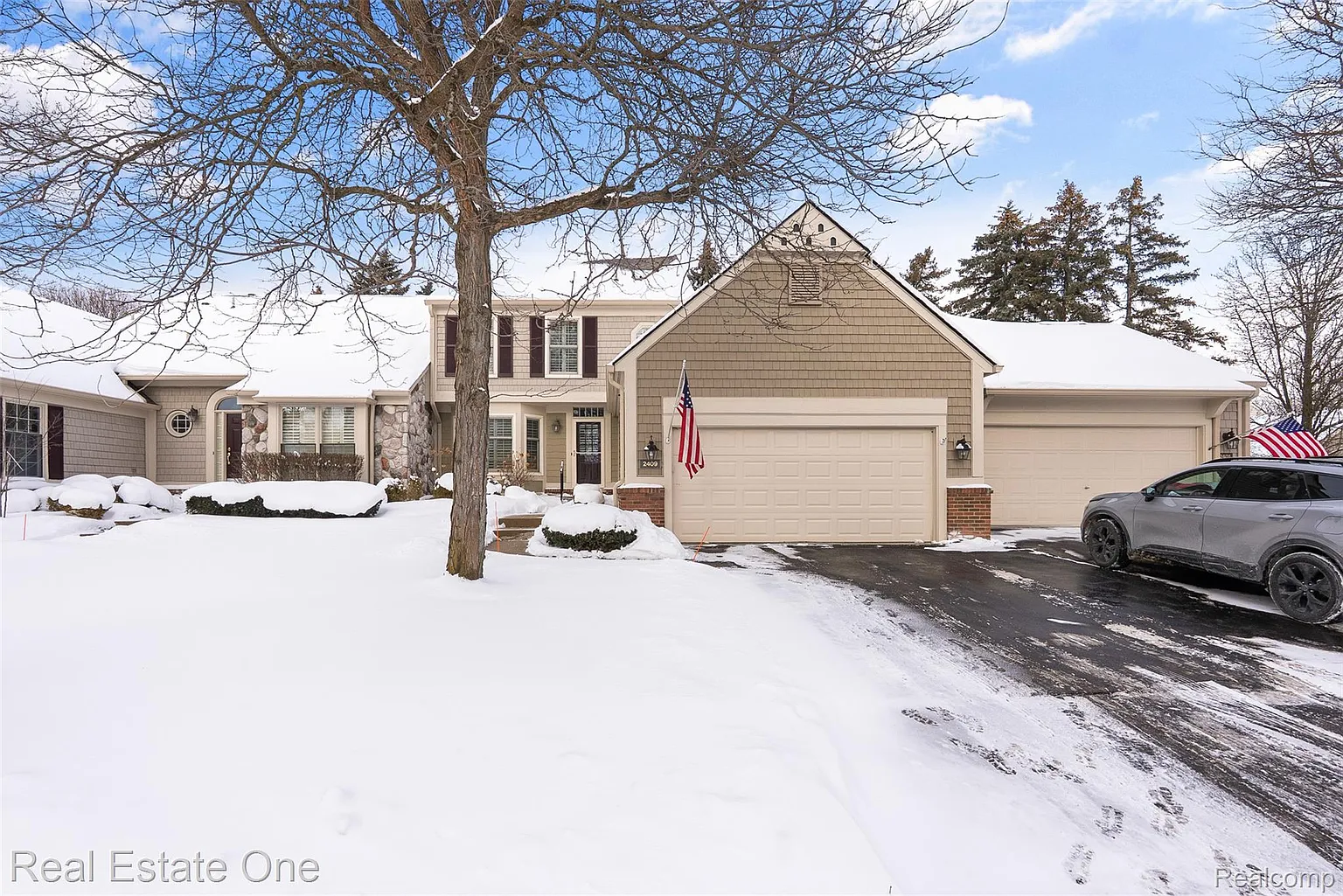 2409 Wildbrook Run photo 1