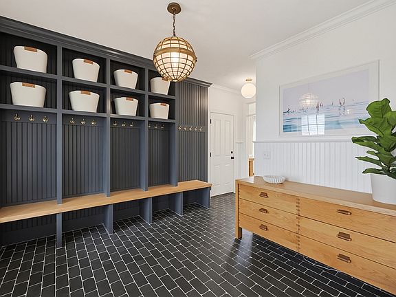 4th image of 32 Bayliss Way