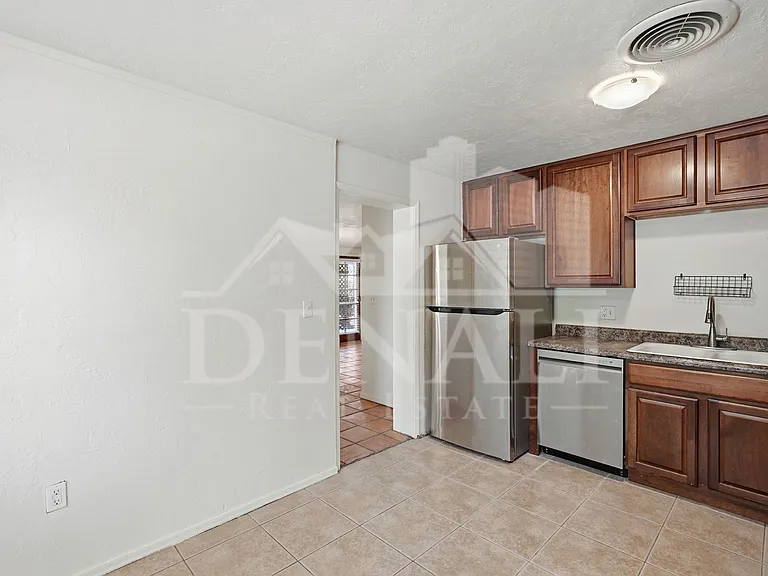 3801 N 4th Ave — Photo 12