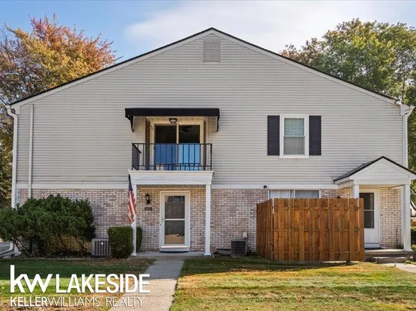 24757 Meadow Creek Dr, Harrison Township, MI 48045
