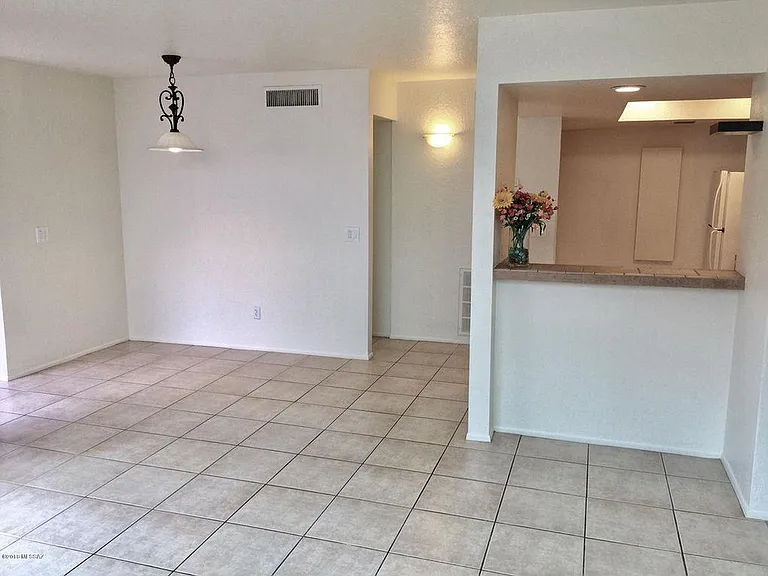 4283 N River Grove Cir #211 — Photo 8