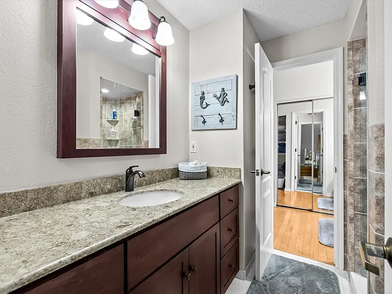 2392 Hanover Dr — Photo 27