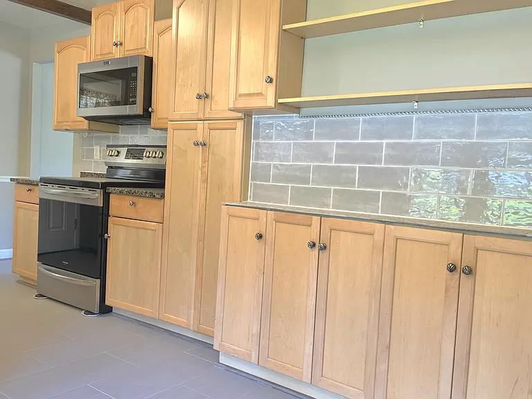 6602 Huntsman Blvd — Photo 5