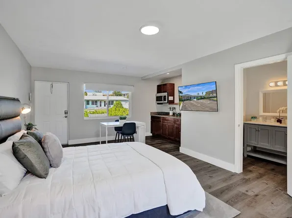 3208 NE 9th St, Pompano Beach, FL