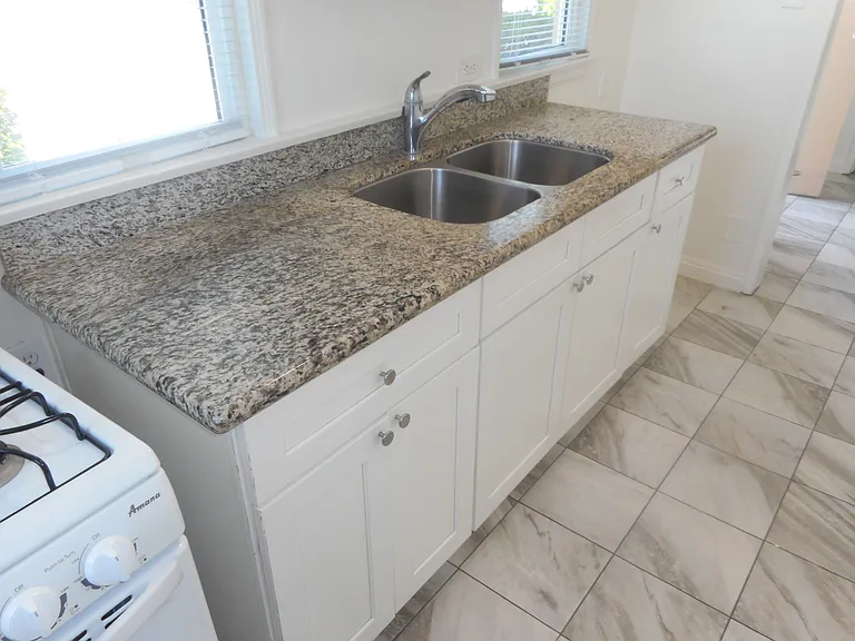 7336 Comstock Ave #B — Photo 2
