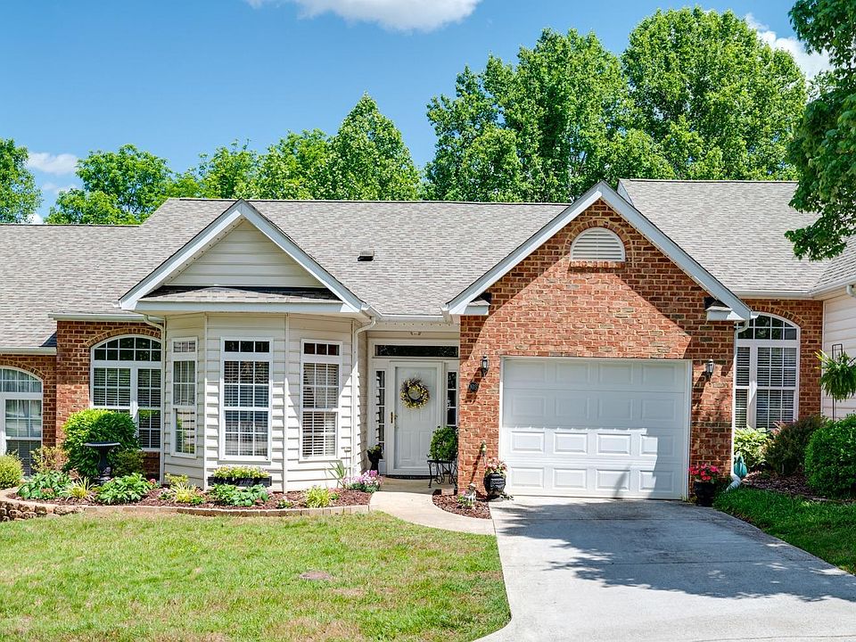 1st image of 103 Riverbirch Trce