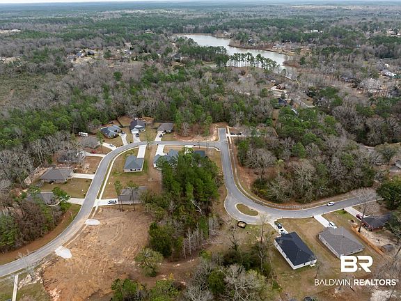 4th image of 3 Mary Jane Dr