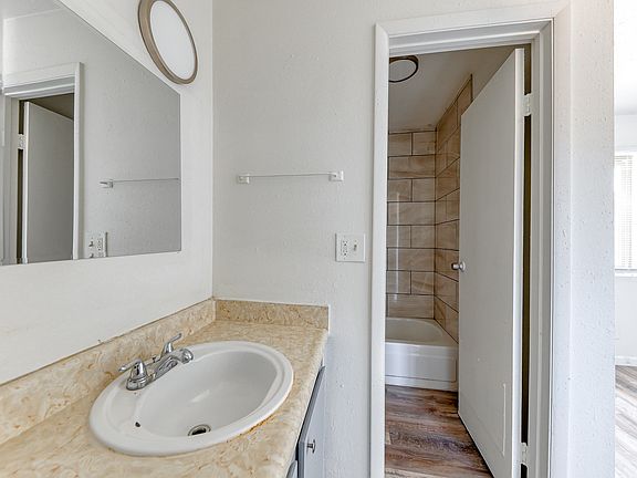 2nd image of 2437 Clifford Ave APT 12