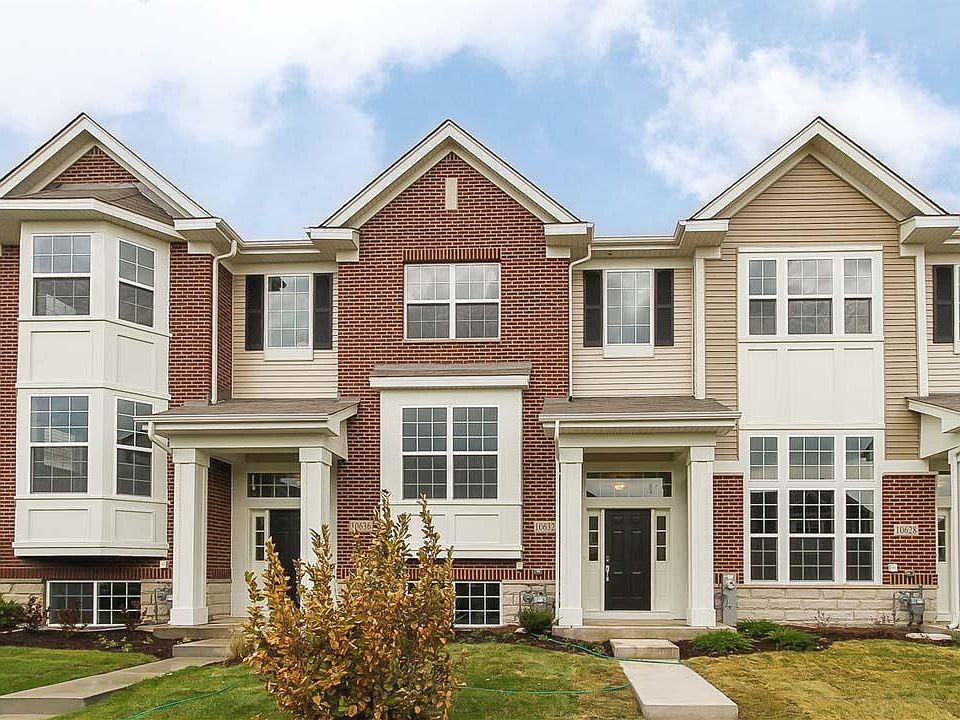 Located on 0502 in Sheffield Square - Uptown in Orland Park, IL