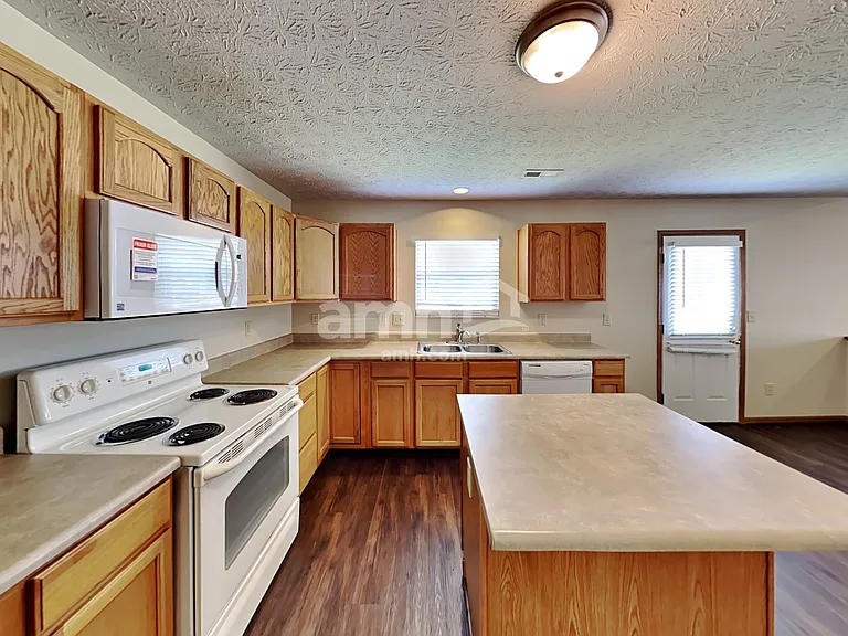 3862 Liriope St — Photo 4