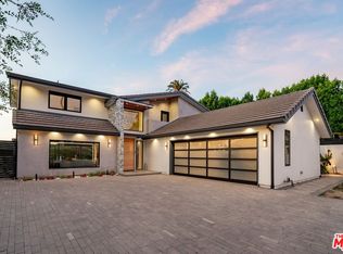 26029 Farmfield Rd, Calabasas, CA 91302