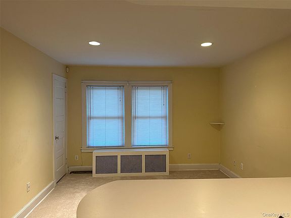 5th image of 63 Franklin Ave APT 2