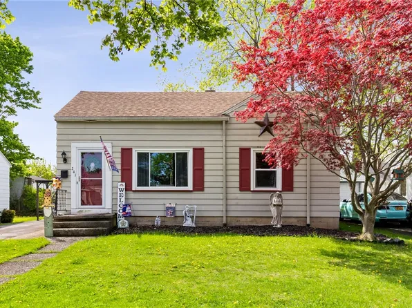 241 Ashwood Dr, Rochester, NY 14609